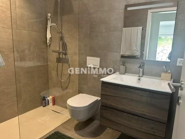 Appartement 6 pièces à louer à Anières - image 1/6