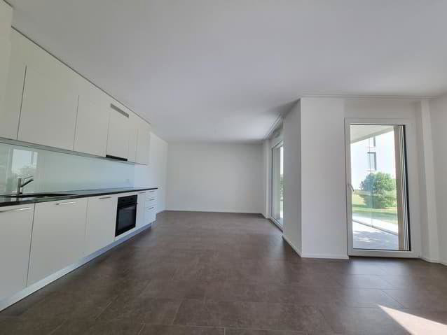 2.5 rooms Apartment for rent in Martigny - image 1/5