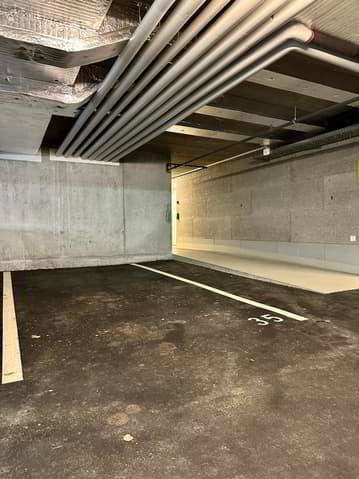 null rooms Car park, garage for rent in Lausanne - image 1/3