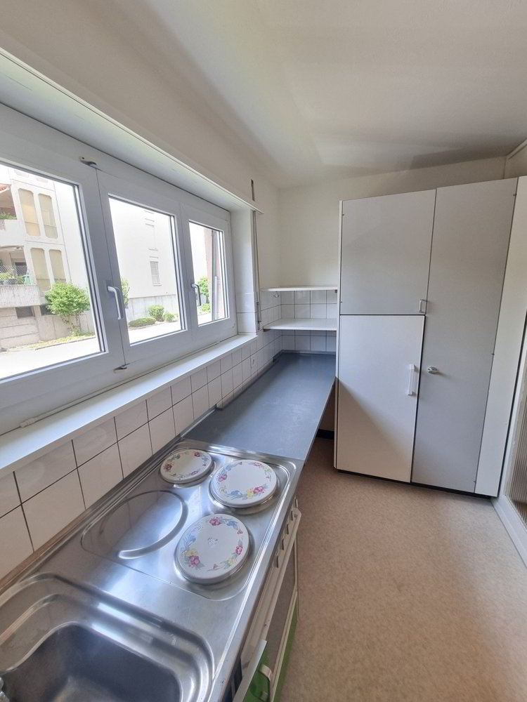 4 rooms Apartment for rent in Biberist - image 1/8