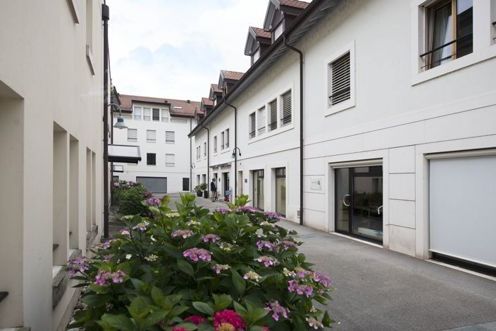 null Zimmer Parkplatz, Garage zu vermieten in Lutry - Bild 1/1