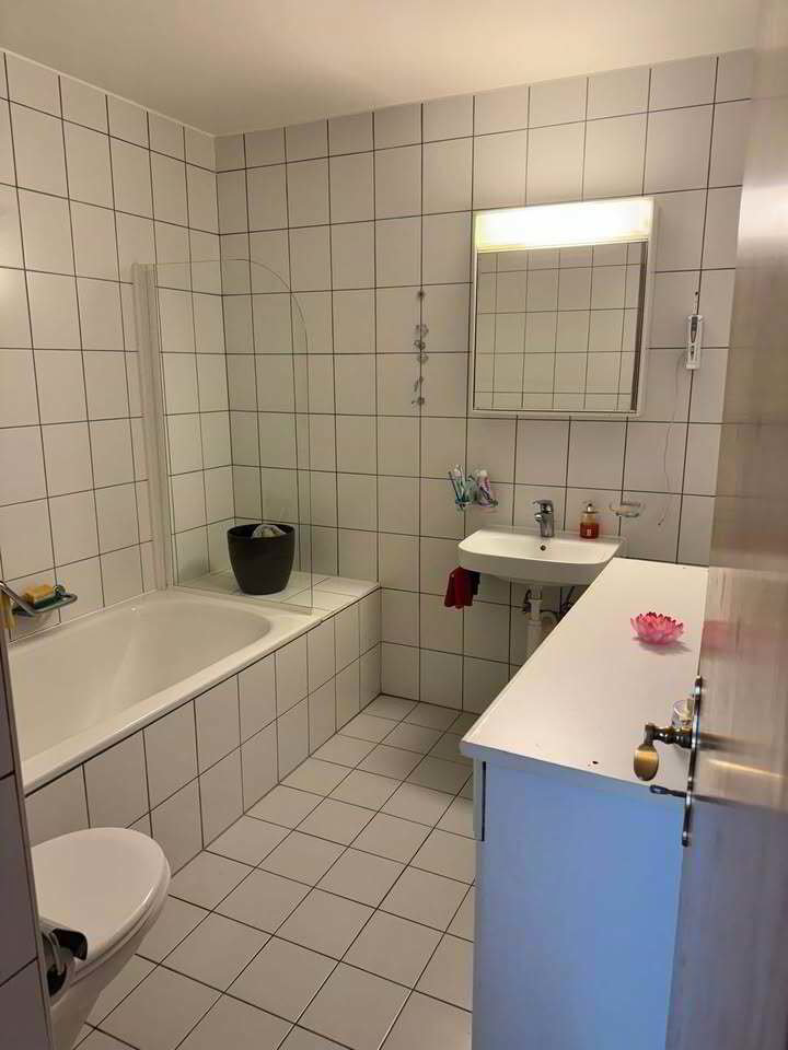 4 rooms Apartment for rent in Châtel-St-Denis - image 1/5