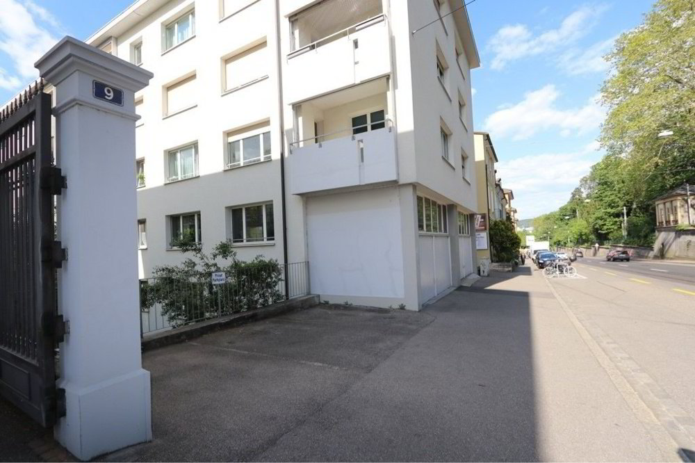 null rooms Car park, garage for rent in Basilea - image 1/3