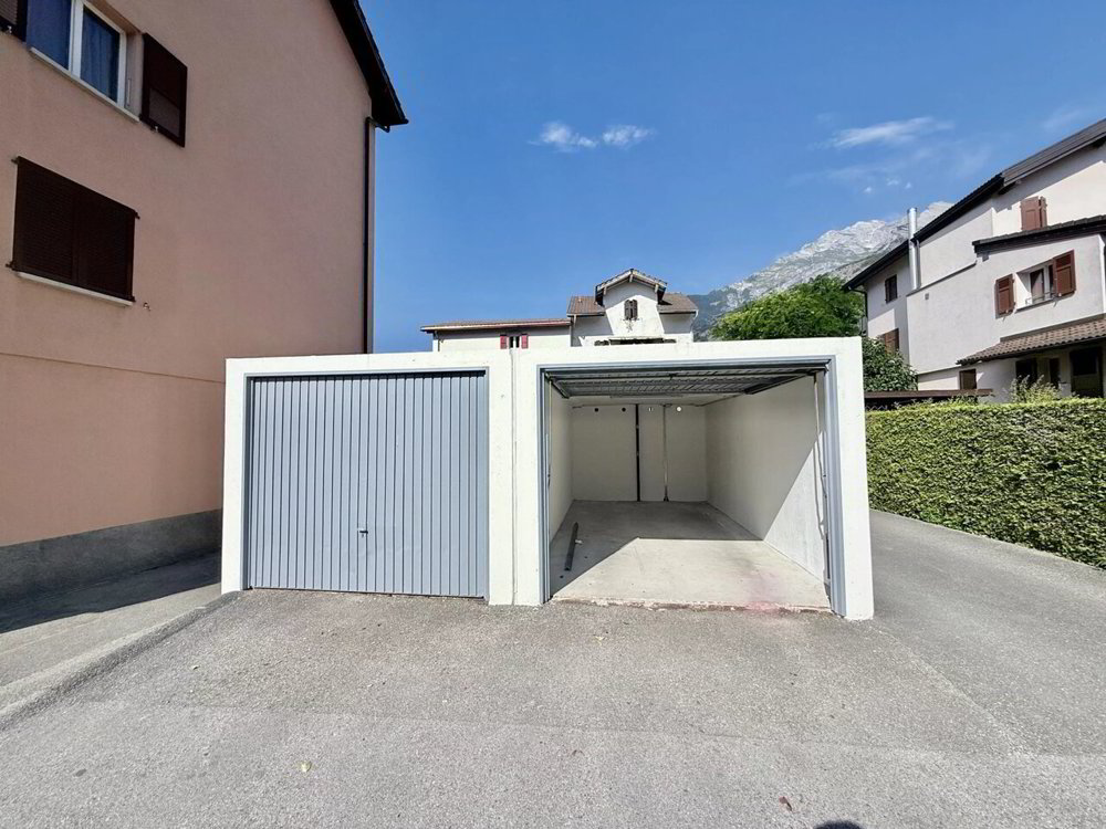 7 rooms Apartment to buy in Vétroz - image 1/9