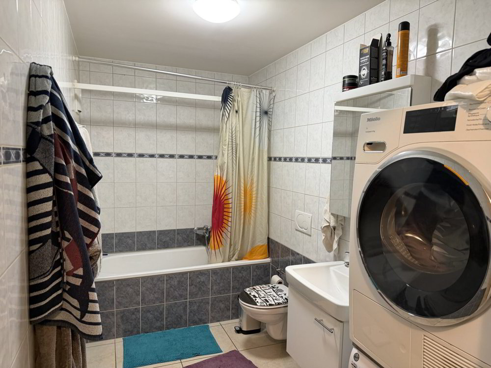 3.5 rooms Apartment to buy in Châtel-St-Denis - image 1/8
