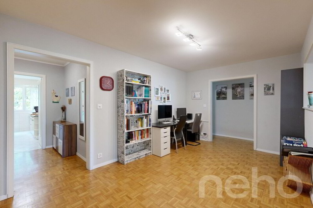 5 rooms Apartment to buy in Lausanne - image 1/12