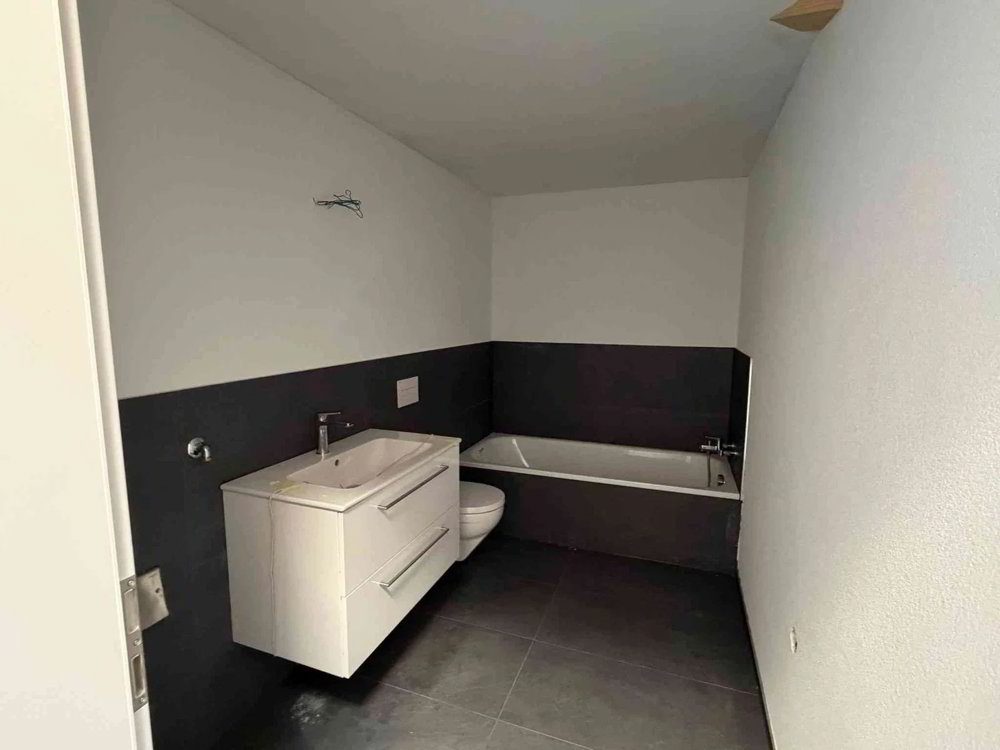 6.5 Zimmer Wohnung zu vermieten in Bönigen - Bild 1/13