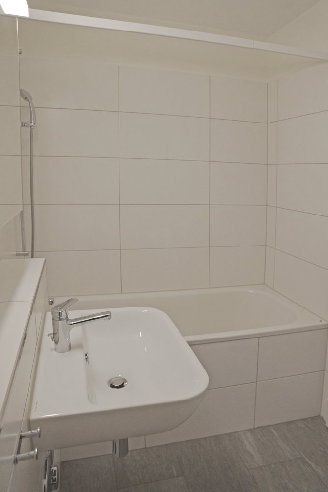 3.5 rooms Apartment for rent in Schaffhausen - image 1/5