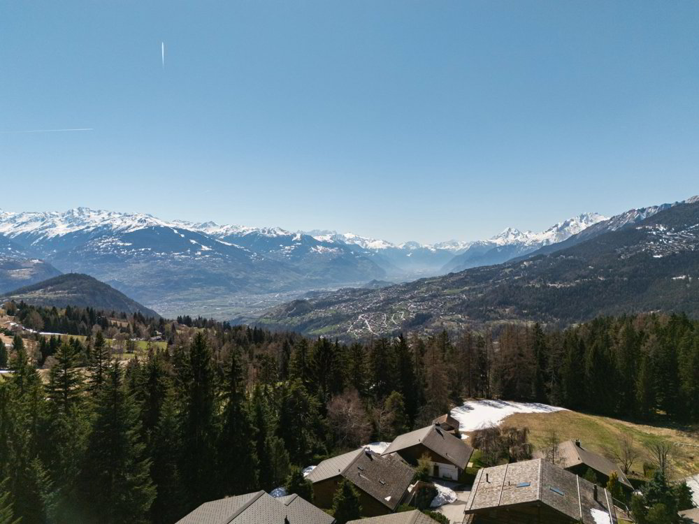3 rooms Apartment to buy in Crans-Montana - image 1/13
