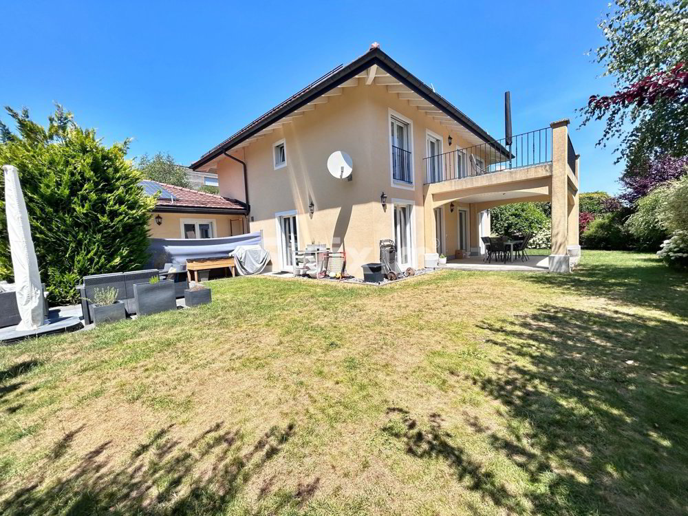5 rooms House for rent in Châtel-St-Denis - image 1/10