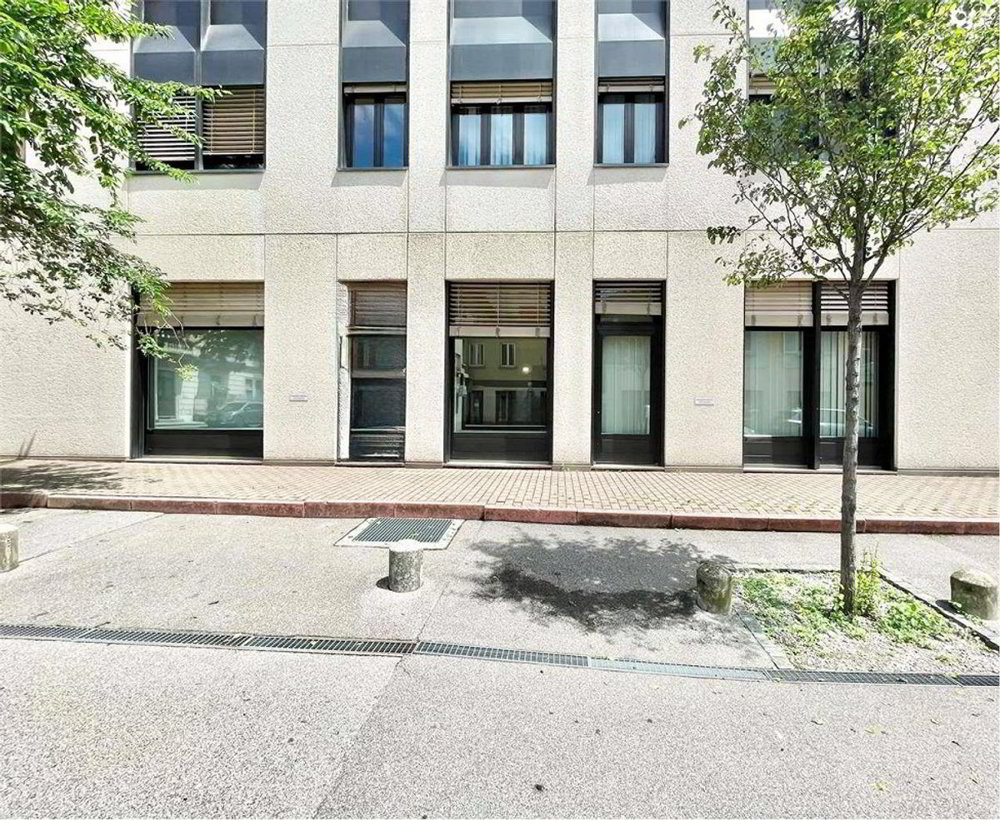 2 rooms Office & Commercial for rent in Lugano - image 1/6