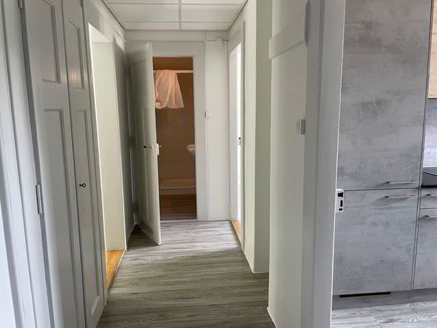 Appartement 2 pièces à louer à Le Locle - image 1/8