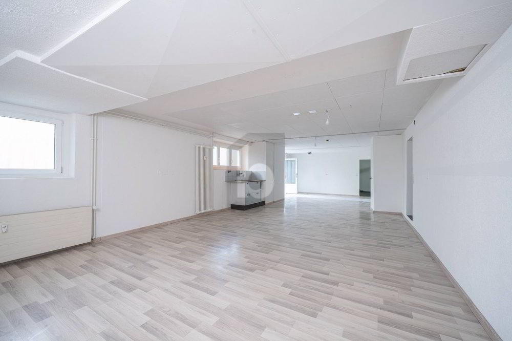 Lokal, 100 m²