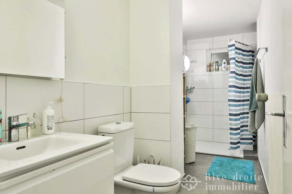 6 rooms House for rent in Genolier - image 1/13