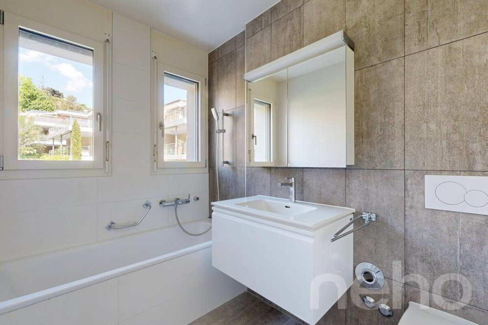 3.5 rooms Apartment to buy in Lausanne - image 1/12