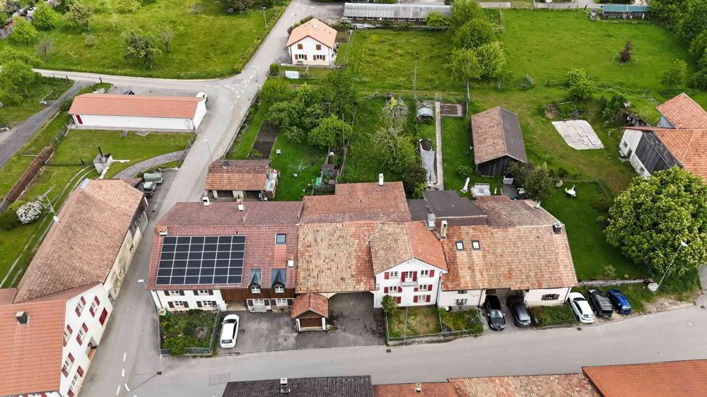 Maison 6.5 pièces à acheter à Pleigne - image 1/8
