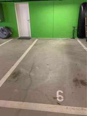 null rooms Car park, garage for rent in Windisch - image 1/2