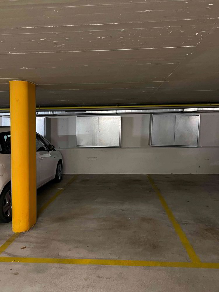 null rooms Car park, garage for rent in Männedorf - image 1/2