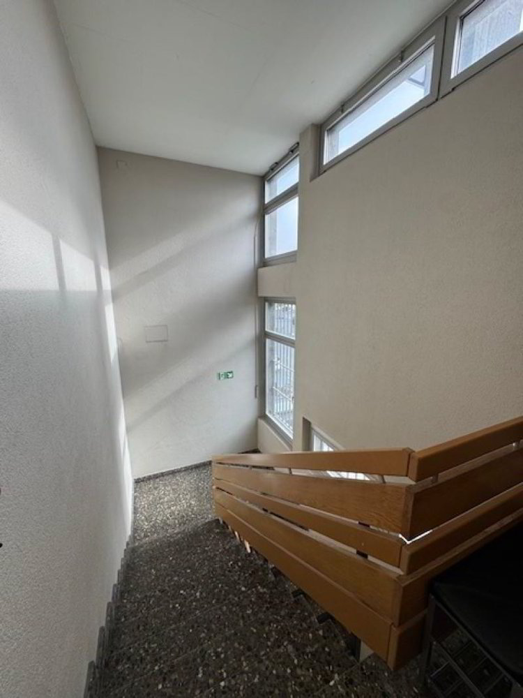 null rooms Office & Commercial for rent in Steffisburg - image 1/7