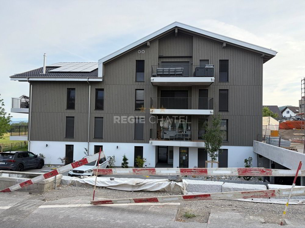 Appartamento di 4.5 locali in affitto a Tatroz - immagine 1/2