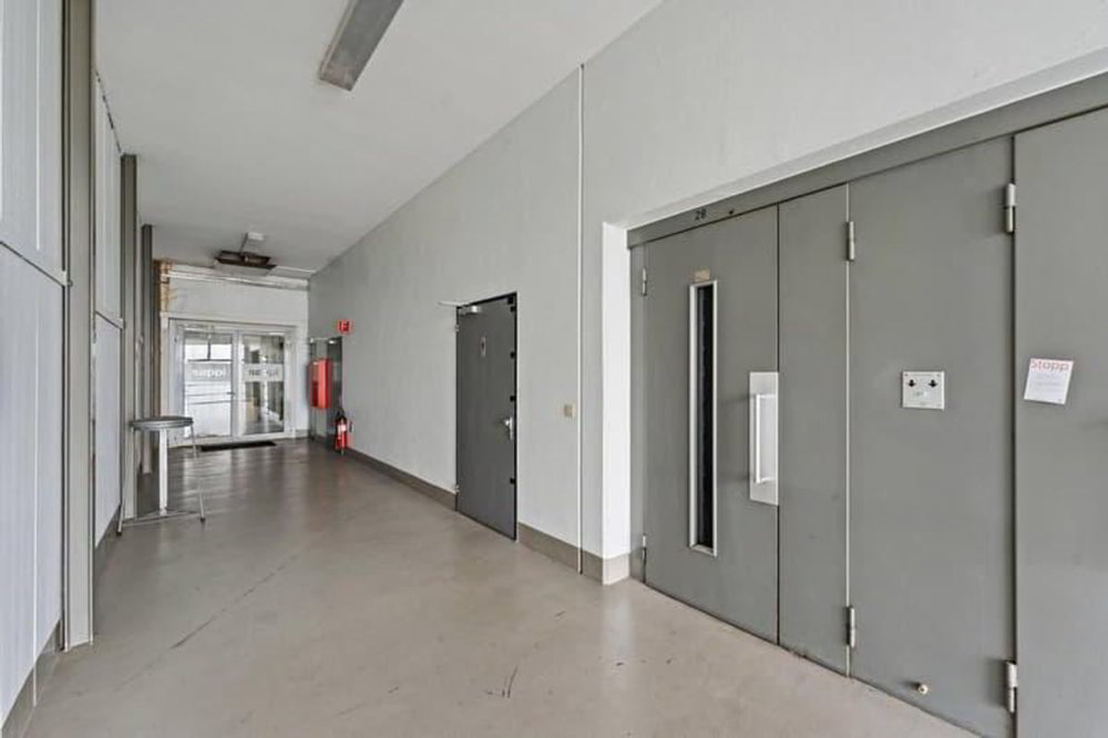 null rooms Office & Commercial for rent in Biberist - image 1/4