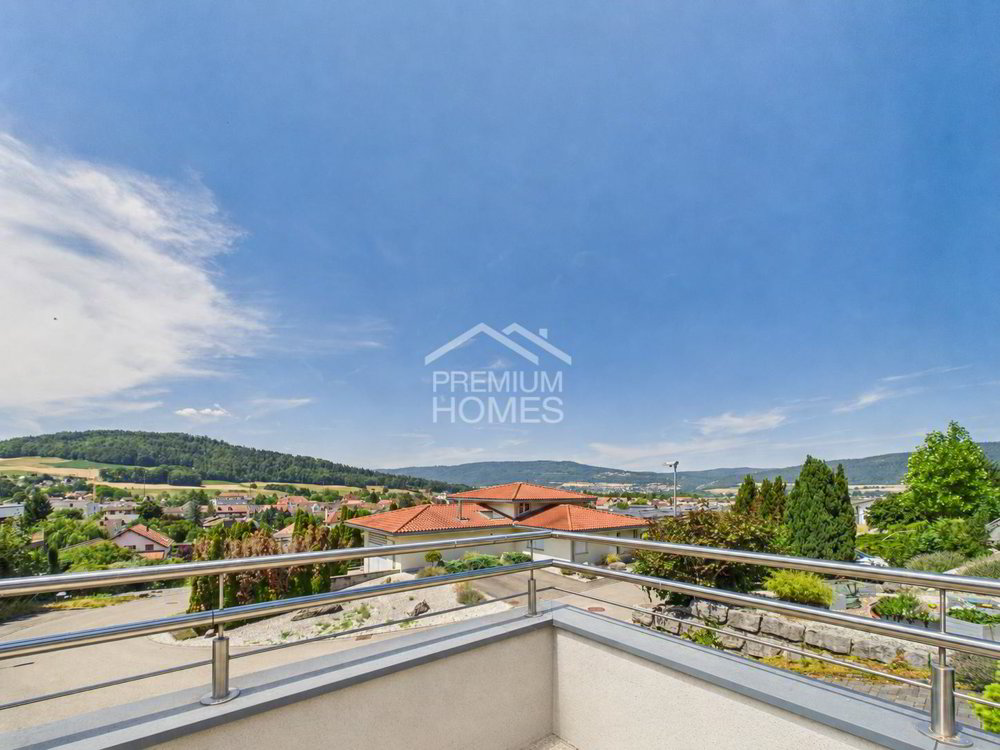 8 Zimmer Haus zum verkaufen in Courrendlin - Bild 1/9