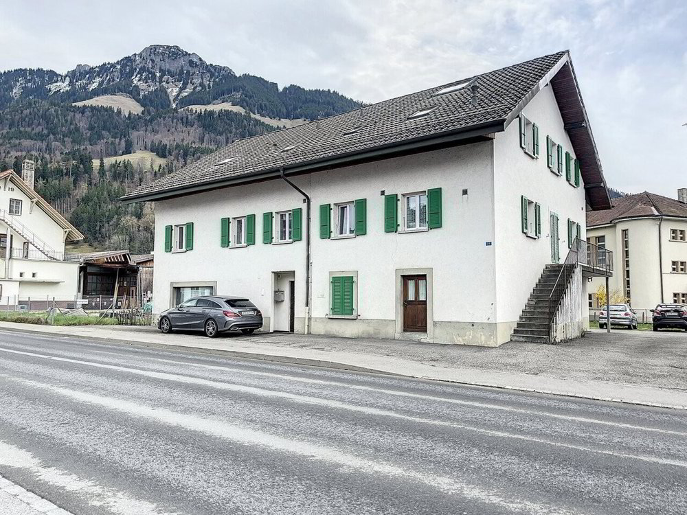 2 rooms Apartment for rent in Broc - image 1/2