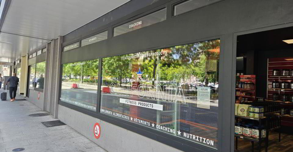 null rooms Office & Commercial for rent in Genf - image 1/4
