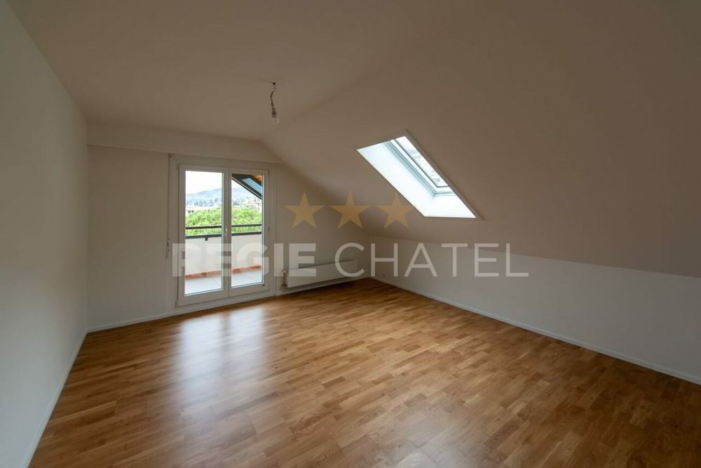3 rooms Apartment for rent in Chernex - image 1/11