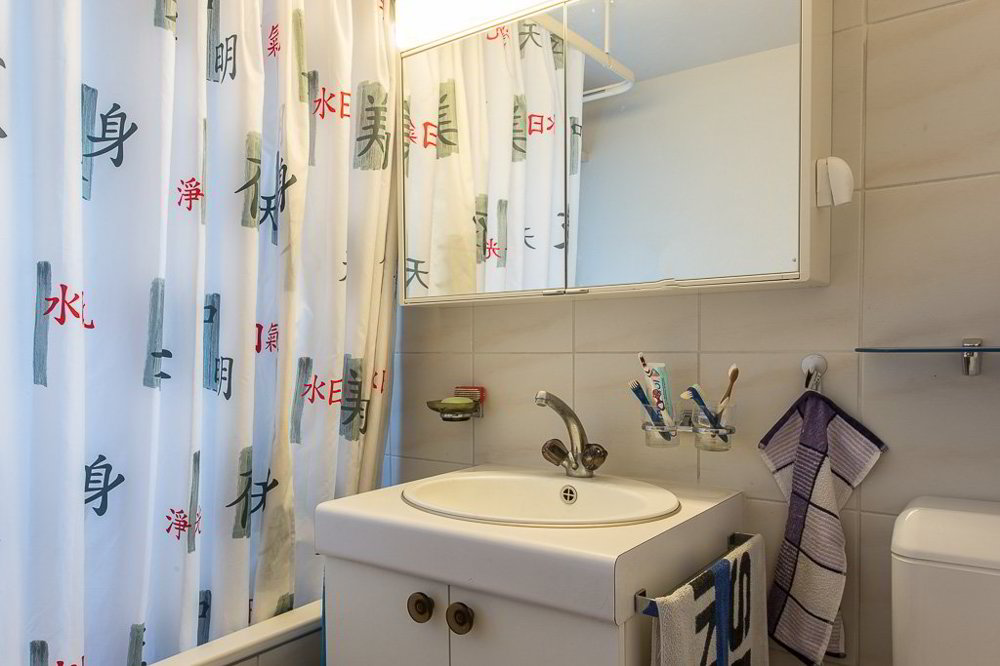 Appartement 4 pièces à louer à Neuhausen am Rheinfall - image 1/4