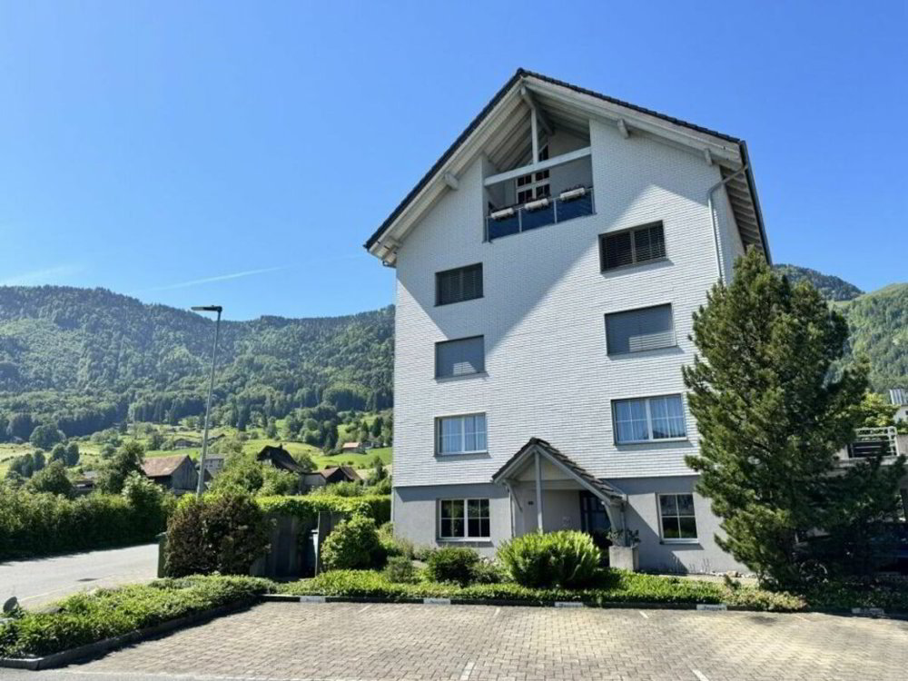 null Zimmer Parkplatz, Garage zu vermieten in Reichenburg - Bild 1/1