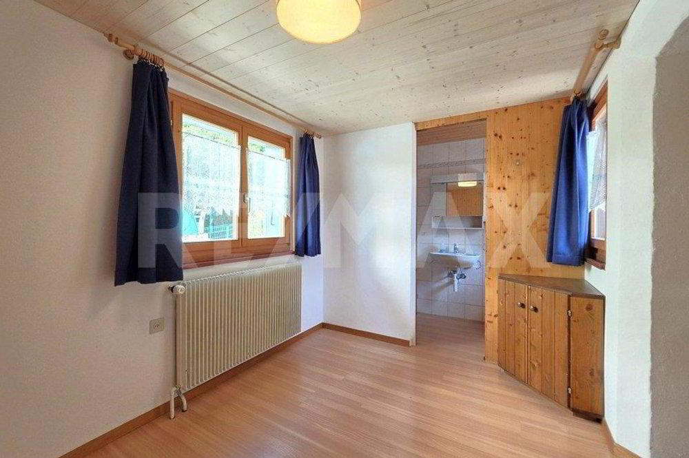 9 rooms House to buy in Loèche-Ville - image 1/13