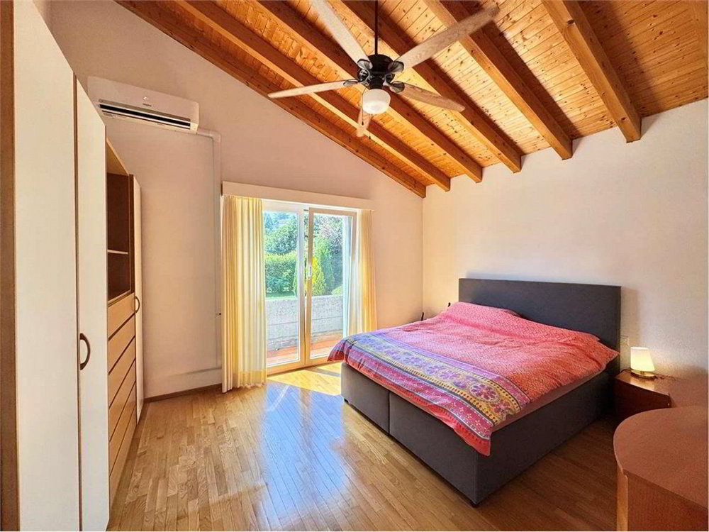 9.5 Zimmer Haus zum verkaufen in Gentilino - Bild 1/13