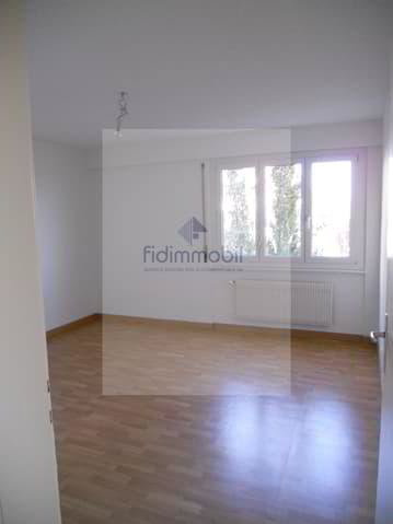 APPARTEMENT DE 4 PIÈCES AVEC MAGNIFIQUE VUE SUR LE LAC - Ansicht 6