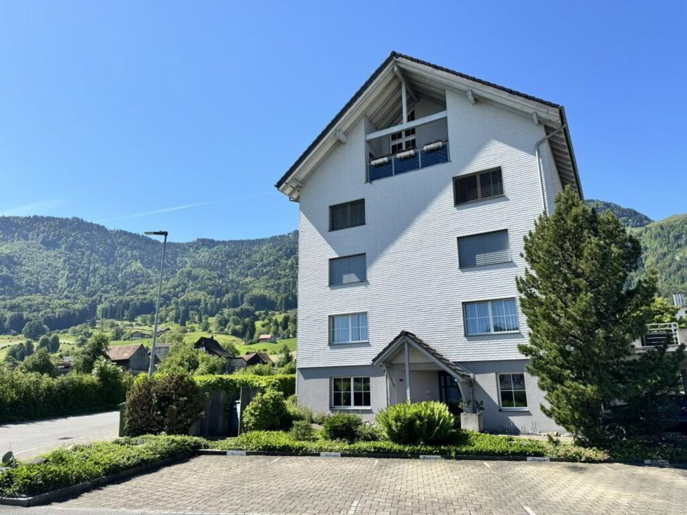 null rooms Car park, garage for rent in Reichenburg - image 1/1