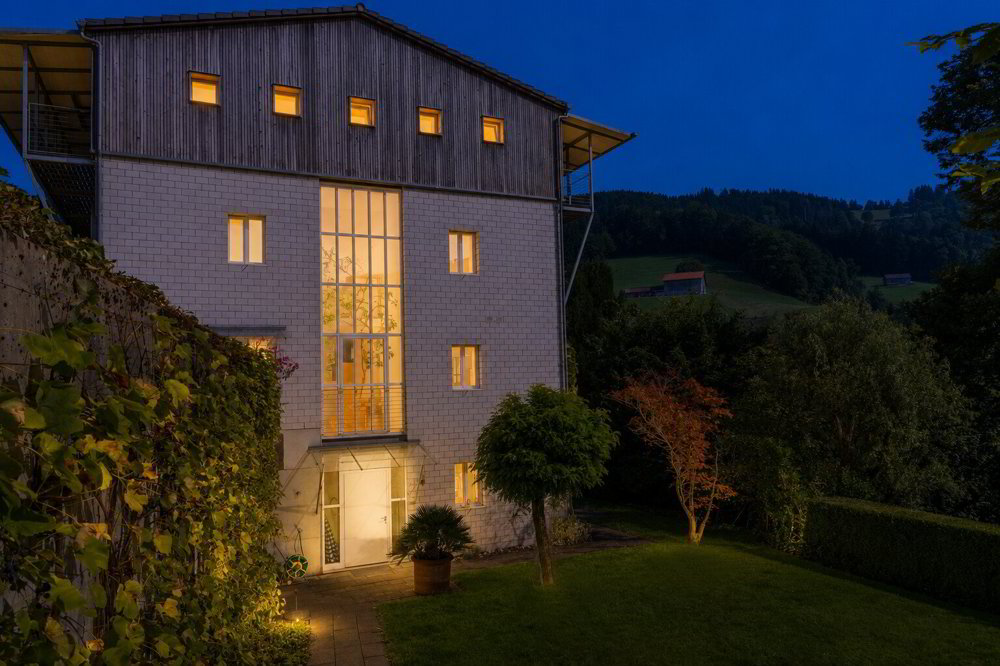6 rooms House to buy in Lichtensteig - image 1/13