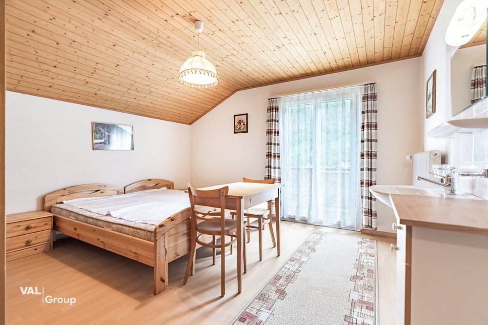 Casa di 8 locali in vendita a Brigerbad - immagine 1/13