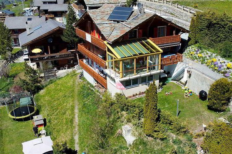 Maison 11 pièces à acheter à Grächen - image 1/1