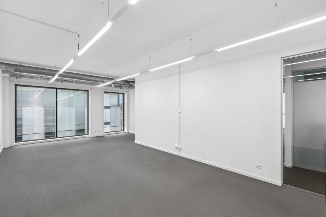 null rooms Office & Commercial for rent in Etoy - image 1/1