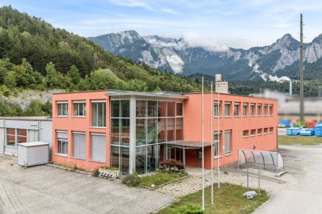 null rooms Office & Commercial for rent in Domat/Ems - image 1/1