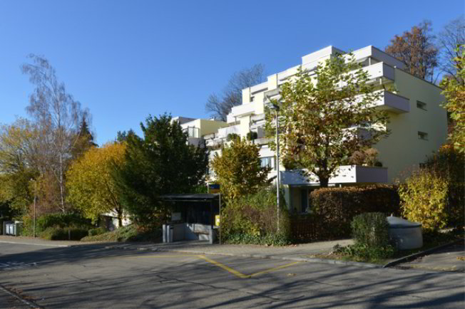 null rooms Car park, garage for rent in Uitikon Waldegg - image 1/1