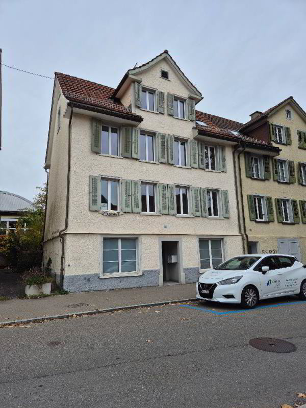 8 rooms House to buy in Saint-Gall - image 1/1