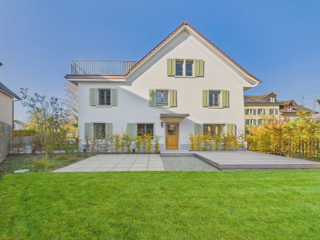 4 rooms House to buy in Dürnten - image 1/1
