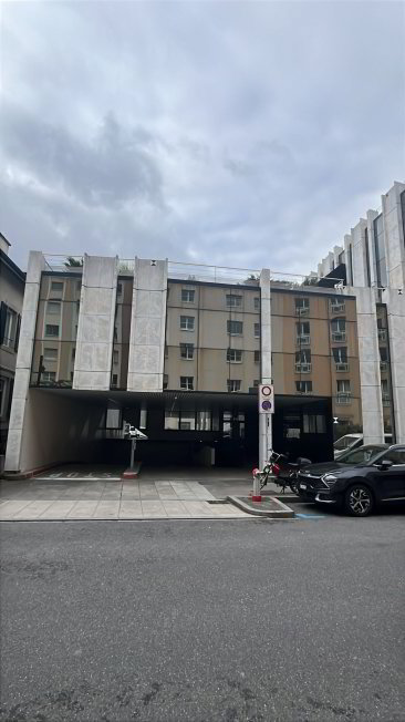 null Zimmer Parkplatz, Garage zu vermieten in Carouge GE - Bild 1/1