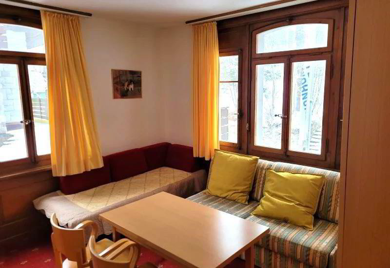 3 rooms Apartment to buy in Leukerbad - image 1/1