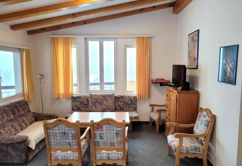 4 rooms Apartment to buy in Leukerbad - image 1/1