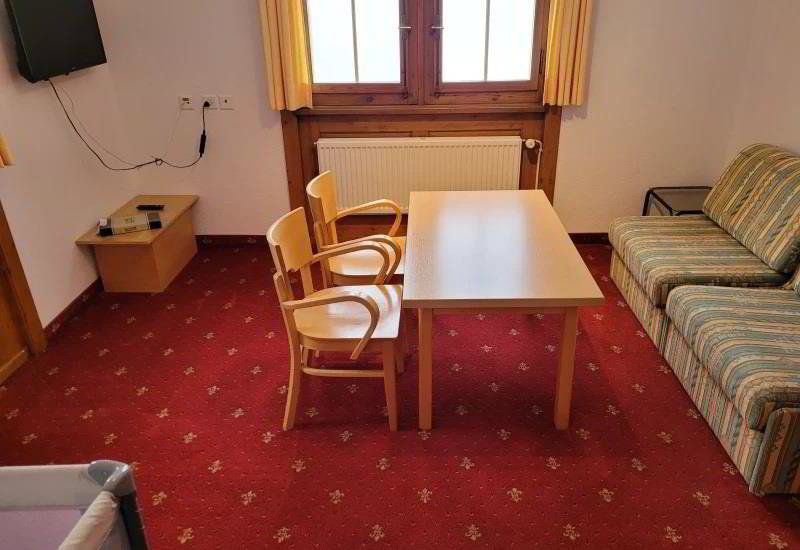 3 rooms Apartment to buy in Loèche-les-Bains - image 1/1