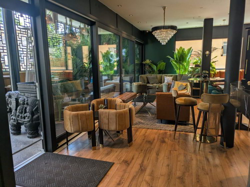 null rooms Office & Commercial to buy in Crans-Montana - image 1/1