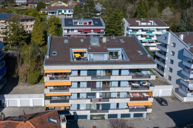null rooms Car park, garage for rent in Vevey - image 1/1