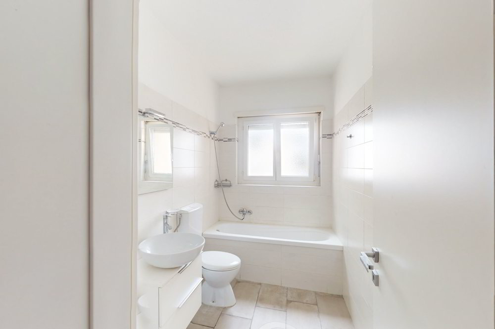1 rooms Apartment for rent in Lugano - image 1/4